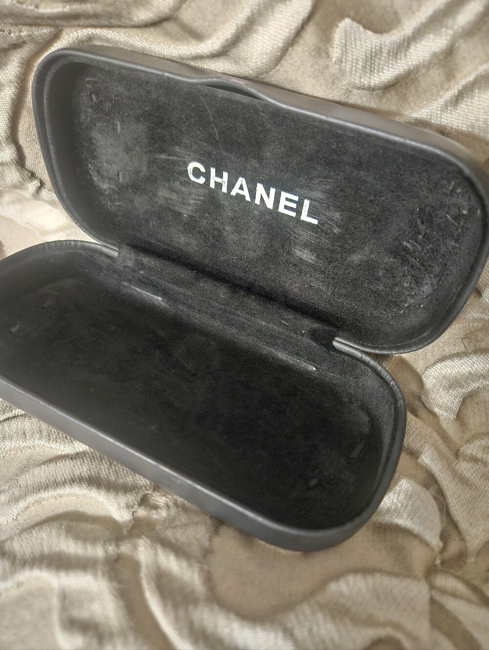 🩷❣️CHANEL Elegant Black Sunglasses - Preowned in great Condition🧡❣️ - Picture 7 of 11